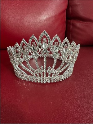 Özbience Şık ve Zarif Pasta Tacı, Dekoratif ve Lüks Tasarım