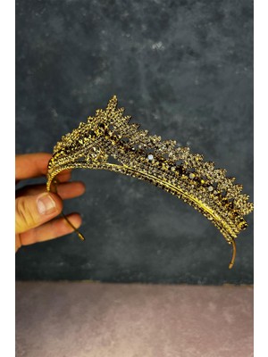 Özbience Şık ve Zarif Gelin Kına Tacı, Özel Günleriniz Için Mükemmel Aksesuar