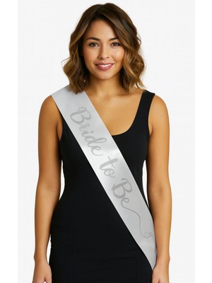 Najmaddin Beyaz Saten Üzerine Italik Gümüş Bride To Be Kuşağı