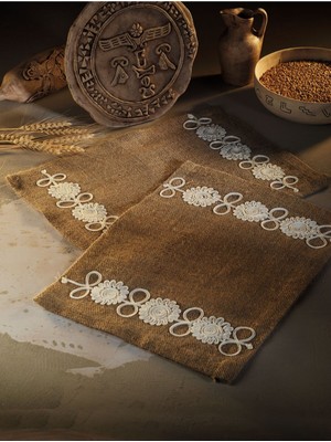 Özbience Naturel Renkli Jüt Çiçek Nakışlı 2'li Servis Peçetesi Seti