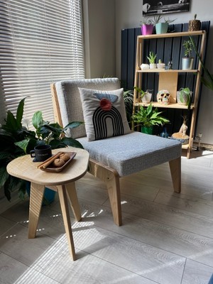 Özbience Modern Ahşap Üçgen Plywood Yan Sehpa, Şık ve Doğal Tasarım