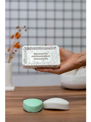 Özbience Kare Kesikli Banyo Sabunluk, Şık ve Modern Tasarım