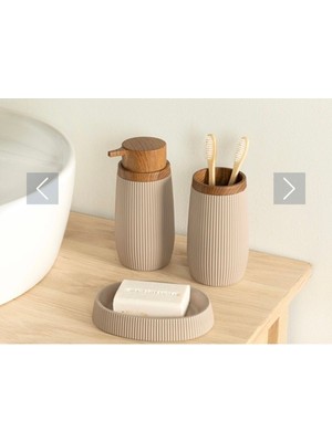 Özbience Şık ve Rahat 3'lü Banyo Seti, Kahverengi Renk, Konfor ve Estetik