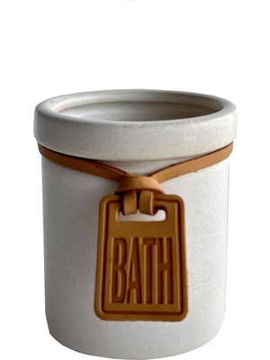 Özbience Modern Diş Fırçalıkla Hijyeninizi Şık ve Pratik Şekilde Sağlayın