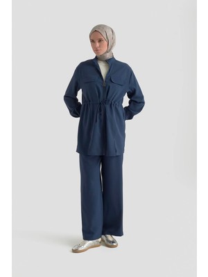 Armine Trend Belden Sıkmalı Broş Detaylı Pantolonlu Ikili Takım Indigo 25KT646