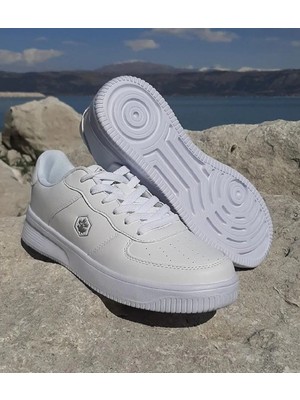 Lumberjack Fınster Beyaz Erkek Sneaker Hafif ve Esnek Suni Deri Dolgu Taban ile Konforlu Tasarım