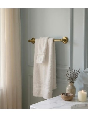 Özbience Mat Gold Antik Banyo Havluluk, Vintage Tarz, Şık ve Dayanıklı Tasarım