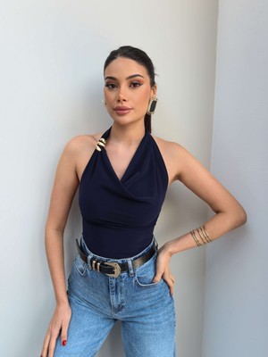 Esra Helvacı Halter Yaka Tokalı Bluz