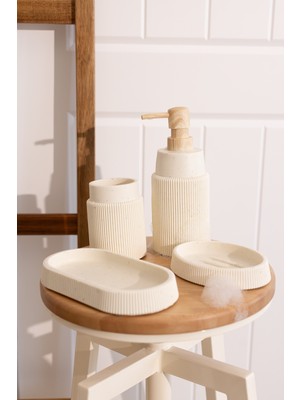 Özbience Şık ve Fonksiyonel 4 Parça Banyo Seti, Kullanışlı ve Estetik Tasarım