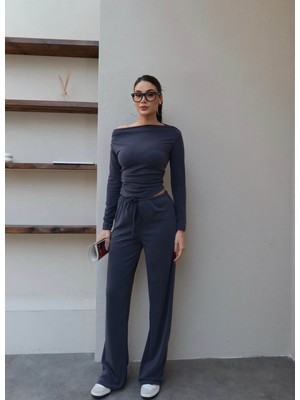 Esra Helvacı Kayık Yaka Rahat Ikili Takım