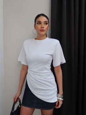 Esra Helvacı Vatkalı Yan Büzgü Detay Tshirt