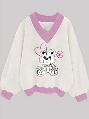 Trendseninle Beyaz V Yaka Sweet Bear Baskılı Oversize Sweatshirt