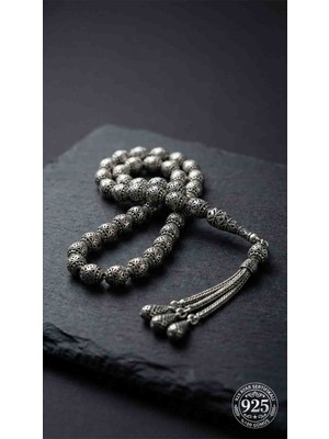 Erdobia 925 Ayar Oval Kesim 3 Kamçılı Püskül Orta Boy Karo Desen Otantik Gümüş Tesbih