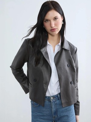 LC Waikiki Gömlek Yaka Kadın Deri Görünümlü Ceket  (S6)