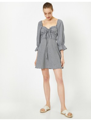 Koton Yaka Detaylı Uzun Kollu Fırfır Detaylı Mini Elbise