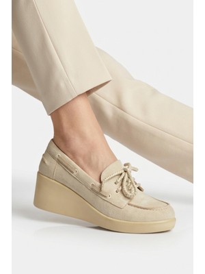 Fox Shoes Y602006402 Bej Süet Dolgu Tabanlı Kadın Ayakkabı