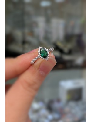 Erer Gümüş 925 Ayar Gümüş Oval Kesim Yeşil Taşlı Vintage Tasarım Kadın Yüzük