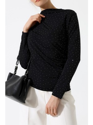 AKD Atelier Kadın Bluz Taşlı Drapeli Uzun Kollu Sandy Kumaş Kısa Şık Bluz