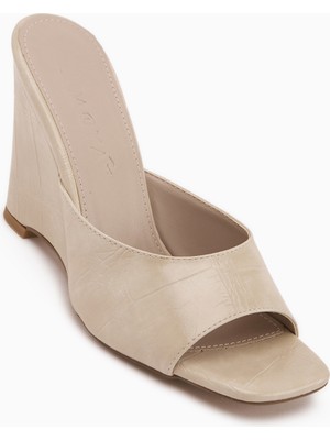 Limoya Lamis Ten Dolgu Topuklu Kadın Terlik