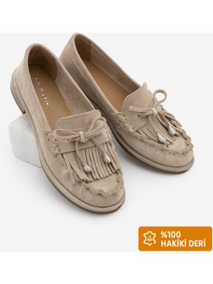 Marjin Kadın Hakiki Deri Püskül Detaylı Fiyonklu Büzgülü Makosen Vardola Loafer Günlük Ayakkabı Ronce Bej Süet