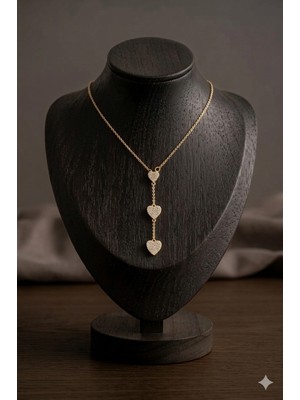 Lia Charm Kadın Işıltılı Altın Renk Üç Kalp Figürlü Y-Kolye