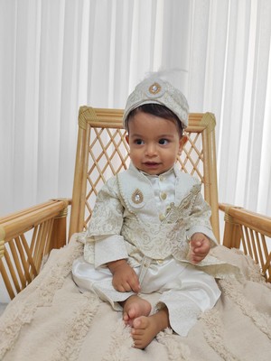 Pileki Baby (Çarıklı) Erkek Bebek Giyim , Sünnet Takım Erkek Bebek Kılıçlı Aksesuarlı Sünnet Kıyafetleri