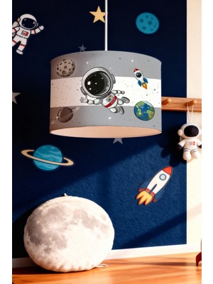 Allians Gri ve Uzay Temalı Çocuk Odası Avizesi, Minik Astonot Deseni