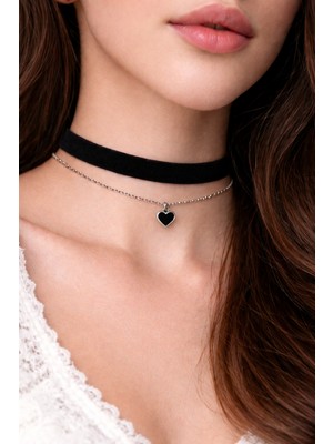 Liora De Mar Minimal Siyah Kadife Choker & Kalp Detaylı Zincir Kolye – Zarif ve Şık Tasarım