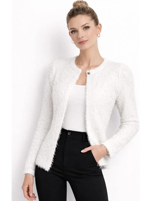 Ferraro Ekru Peluş Dokulu Kadın Triko Hırka – Yumuşak Dokulu Mevsimlik Şık Hırka