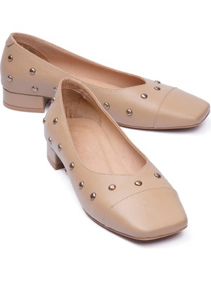 Mubiano Collection Kadın Hakiki Deri Babet Kare Burun Metal Trop Detaylı Minora Nude