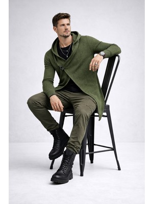 Erkek Siyah Kapüşonlu Uzun Triko Hırka Tokalı Asimetrik Tasarım- Modern Tasarım