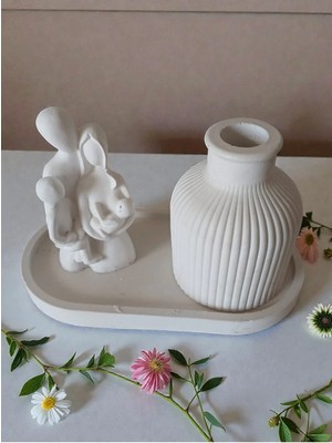 Doğal Minimalist Çekirdek Aile Biblo ve Çizgili Vazo Seti - Dekoratif Sunum Tepsili