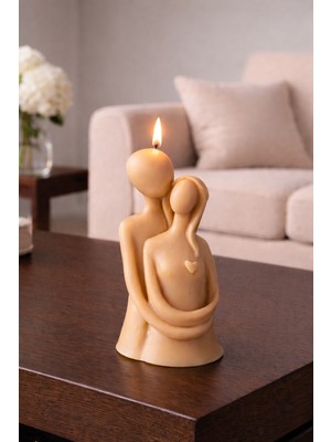 Calinda Candles Sarılan Çift / Sevgili Figürlü Dekoratif Kokulu Mum (Soya Wax)
