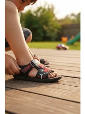 Enoch Örümcek Adam Figürlü Ağ Dokulu ve Dinamik Baskılı Macera Sandaleti