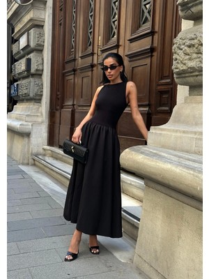 Les Séduisantes C.A. Üst Kısmı Esnek Viskon Kumaş Etek Kısmı Atlas Dokuma Kumaş Elbise