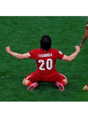 Legent Lady Türkiye Milli Takımı Euro 2024 F.e.r.d.i K.a.d.ı.o.ğ.l.u Deplasman Forması (Red)