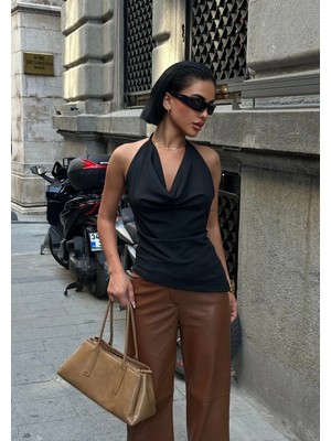 Les Séduisantes C.A. Boyundan Ip Bağlamalı Asimetrik Kesim Degaje Yaka Bluz