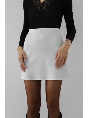 Havoş Beyaz Magali Mini Saten Etek