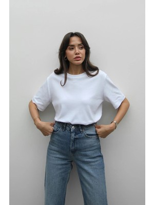 Havoş Beyaz %100 Pamuk Bisiklet Yaka Tişört