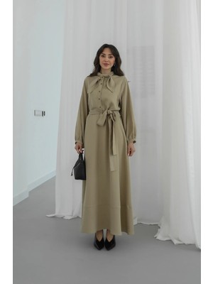 Havoş Haki Yakası Fular Detaylı Kuşaklı Elbise