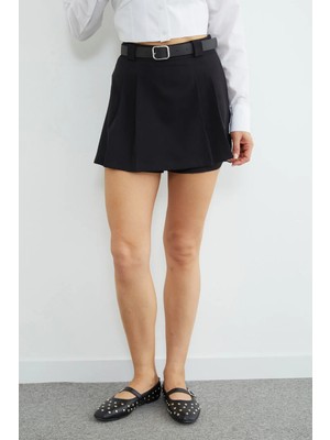 FullaModa Beli Kemerli Pileli Şort Etek