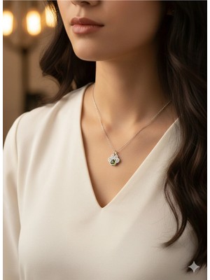 925 Ayar Gümüş Kedi Patisi Desenli Kolye