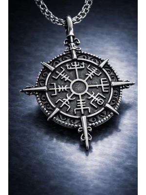 Antik Gotik Tasarımlı Viking Pusulası (Vegvísir) Kolye