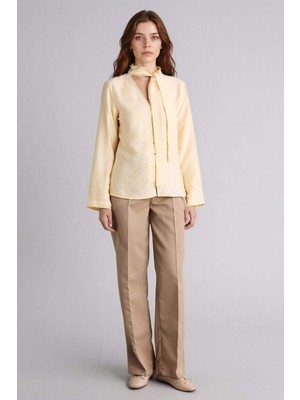 DeFacto Regular Fit V Yaka Uzun Kollu Gömlek G8961AX26SP