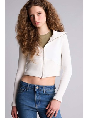 DeFacto Fıtted Kapüşonlu Kalın Kumaş HIRKA H1979AX25WN