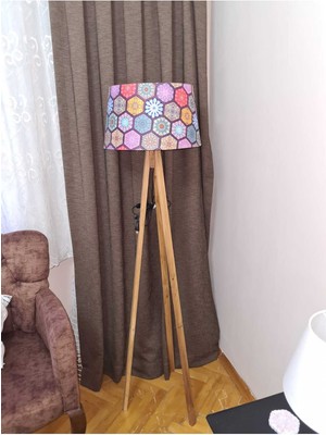 Allians Doğal Ahşap 3 Ayak Lambader, Şık ve Modern Aydınlatma Parçası