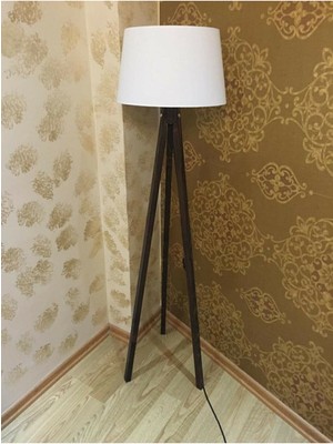 Allians Şık 3 Ayaklı Lambader, Ahşap Ayak, Konik Başlık, Beyaz ve Kahve Tonları