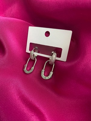 Xuping Kadın Gümüş Renk Çelik Zirkon Taşlı Kilit Figürlü Halka Küpe