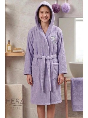 Hera Textile Çocuk Bornozu Pamuklu Kapüşonlu Lila 13-18 Yaş Unisex-Kız-Erkek Kemerli Yunus Nakışlı Genç Bornoz