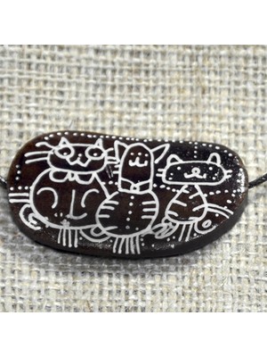 Ahşap Kedi Desenli Kolye
